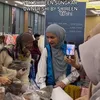 Shireen Sungkar Jadi Pelayan