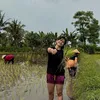 Sintya Marisca Ikut Tanam Padi