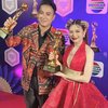 Bahkan dalam IDA 2021, ia berhasil meraih salah satu penghargaan bersama pasangan duetnya, Gunawan LIDA.