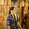 Titi Kamal belanja karpet