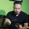 Vicky Prasetyo datangi mak erot