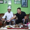 Vicky Prasetyo datangi mak erot
