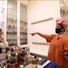 Walking closet seleb