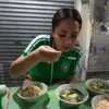 Seleb yang Doyan Makan di Pinggir Jalan