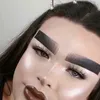 make up, tren aneh. tren kecantikan aneh, tren kecantikan unik