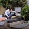 Raffi Ahmad ziarah makam jelang Ramadan