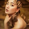 Natasha Wilona pemotretan serba emas