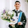 Artis wisuda online