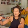 Luna Maya dandan pakai makeup Ayu Dewi