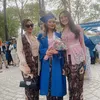 Aaliyah pakai Batik di wisuda Zahwa