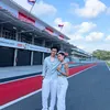 Kebersamaan Angga Yunanda dan Shenina Cinnamon nonton MotoGP Mandalika 2025