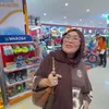  Potret Ayah Ayu Ting Ting belikan cucu mainan