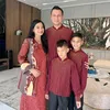 Potret baju lebaran keluarga artis 