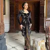 Raisa pakai busana Jawa