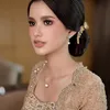 Sarah Menzel di nikahan Atta Aurel