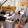 rumah lama Ussy Sulistiawaty tempat ngapel