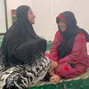 Dewi Perssik Ngaji Tinju Nikita Mirzani