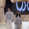 Fuji dan Verrell Bramasta fashion show