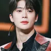 Jaehyun NCT pamer leher jenjang