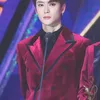 Jaehyun NCT pamer leher jenjang