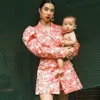 pemotretan Jennifer Bachdim dan baby Kiyoji