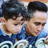 Kebersamaaan Denny Darko dan Anak