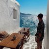Ini dia salah satu spot yang dikunjungi Al Ghazali bareng Alyssa saat mereka berada di Mykonos Island. Indah banget pemandangannya.
