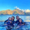 Liburan keluarga Anang dan Ashanty