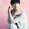 Lee Do Hyun di pemotretan majalah DAZED