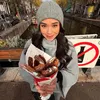 Potret Lula Lahfah nikmati churros