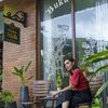 Dikenal sebagai orang yang hobi membaca buku, Najwa Shihab mampir di sebuah toko buku yang dikelola oleh para pemuda Yogyakarta. 