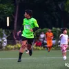 Potret gemas Cattleya dukung Ibnu Jamil main bola.