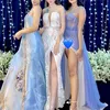 Millen Cyrus Stunning Saat Kondangan