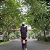 Potret Olla Ramlan acroyoga