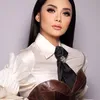 Krisdayanti Pakai Batik