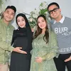 Reza Gladys di syukuran Siti Badriah