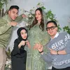 Reza Gladys di syukuran Siti Badriah