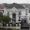 Rumah Crazy Rich Surabaya Amelia Salim
