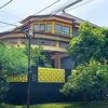 rumah seleb, rumah orangtua ussy
