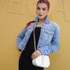 Selebriti yang Malas Mandi