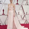 Seleb Hollywood Busana Terbaik di Oscar 2021