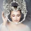 seleb Tanah Air cantik pakai mahkota