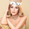 seleb Tanah Air cantik pakai mahkota
