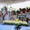 Pemakaman ibunda Gading Marten