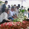 Pemakaman ibunda Gading Marten