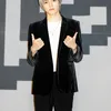 SuperM ganteng berjas di konferensi pers