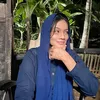 Titi Kamal pakai kerudung