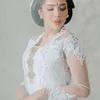 Millen Cyrus Jadi Pengantin Jawa