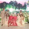 Zumi Zola &amp; Putri Zulhas pamer buku nikah