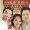 seleb dibesarkan single mom, berita selebriti, ibu selebriti